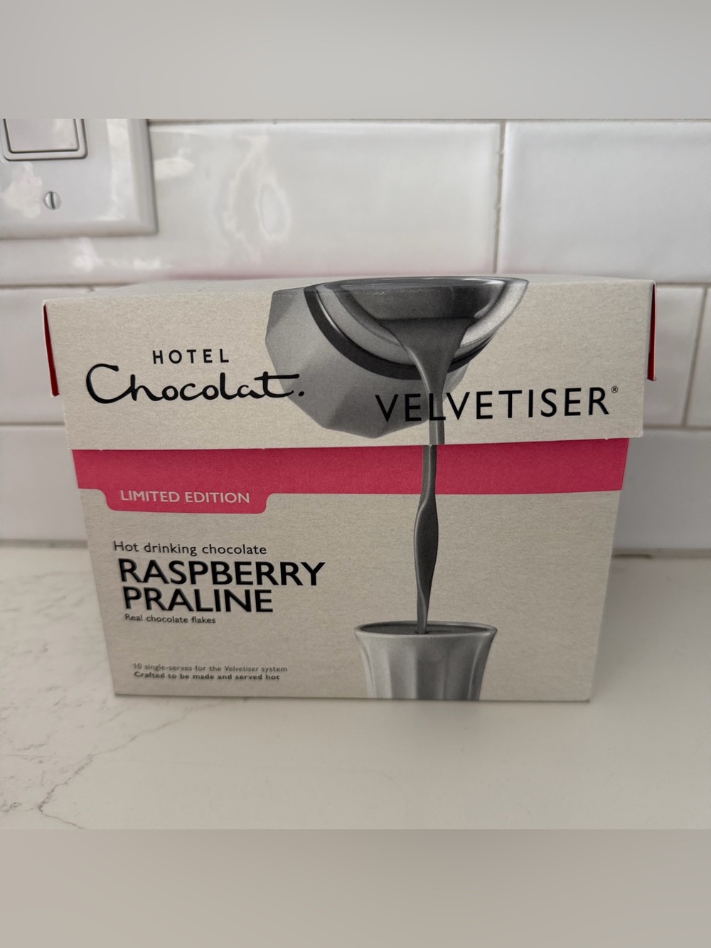 Hotel Chocolat Velvetiser (9) Nine Raspberry Praline Hot Drinking Chocolate Pack